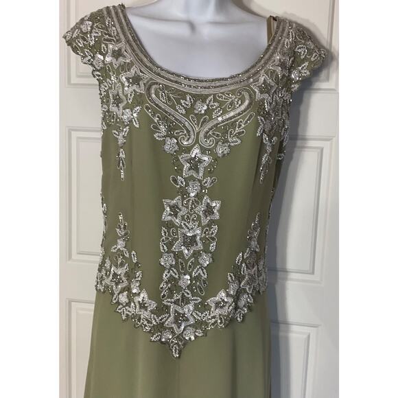 J Kara Green Sequins and Beads Sleeveless Long Formal Gown 10 - Picture 2 of 11